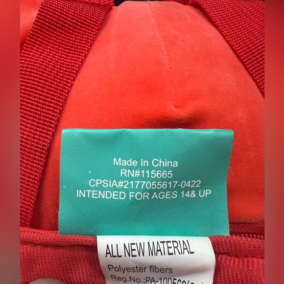 $28.00 NWOT Squishmallows Fifi the Fox 14”Backpack - Hand Wash Only - Picture 7 of 9